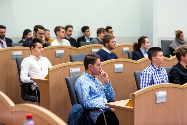 Zachodniopomorska młodzież słucha wykładu prof. Rzeplińskiego 