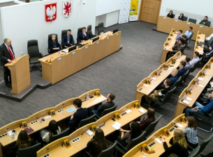 prof. Rzepliński przemawia do zachodniopomorskiej młodzieży 